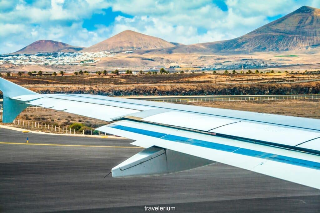 Flight landing at Lanzarote Airport