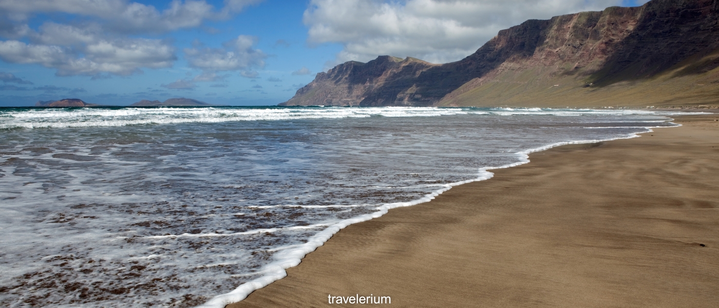 Quiet Beaches on Lanzarote - feature image