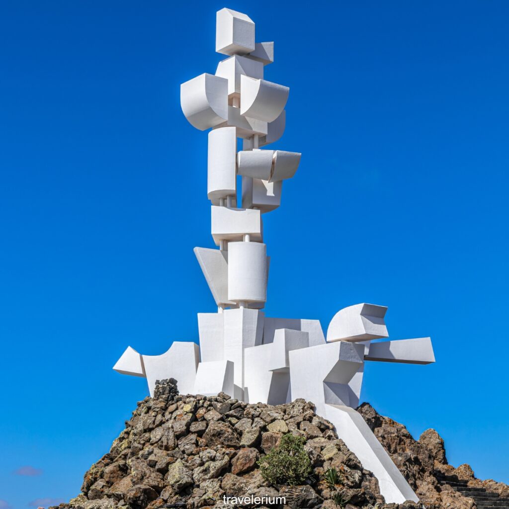 César Manrique monument - Casa-Museo del Campesino